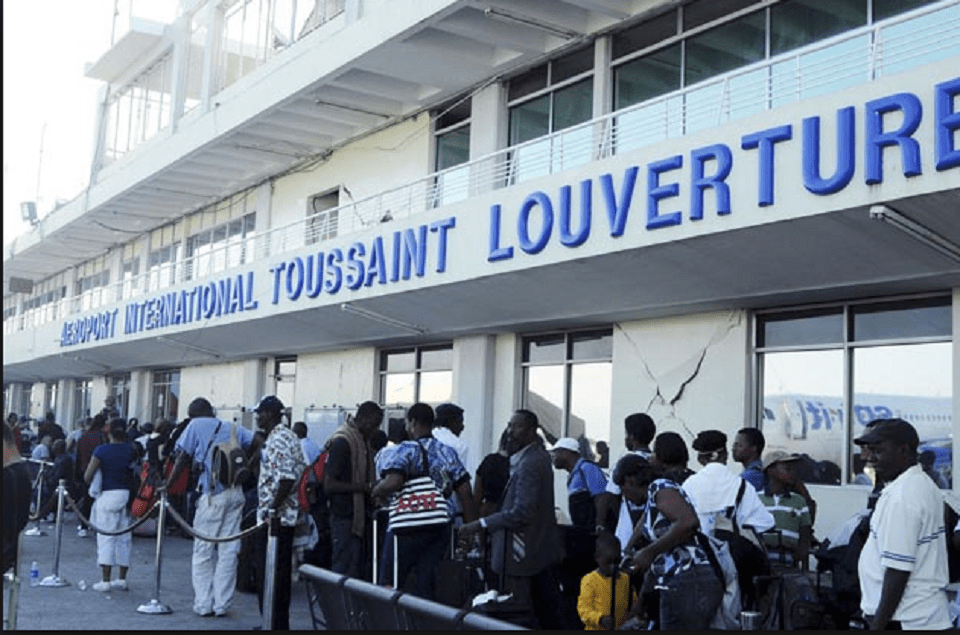 travel-black-|-flights-to-haiti-postponed-indefinitely-due-to-escalating-gang-violence